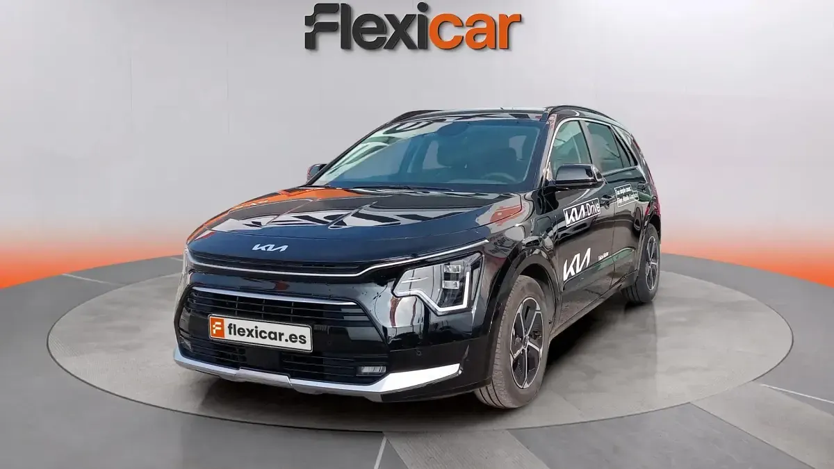 Usado Kia Niro 171 CV (125 kW) 2024 Negro SUV