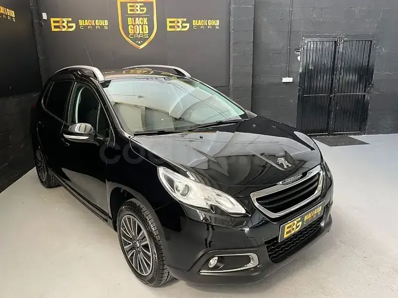 Usado Peugeot 2008 Active 82 CV (60 kW) 2016 Negro SUV