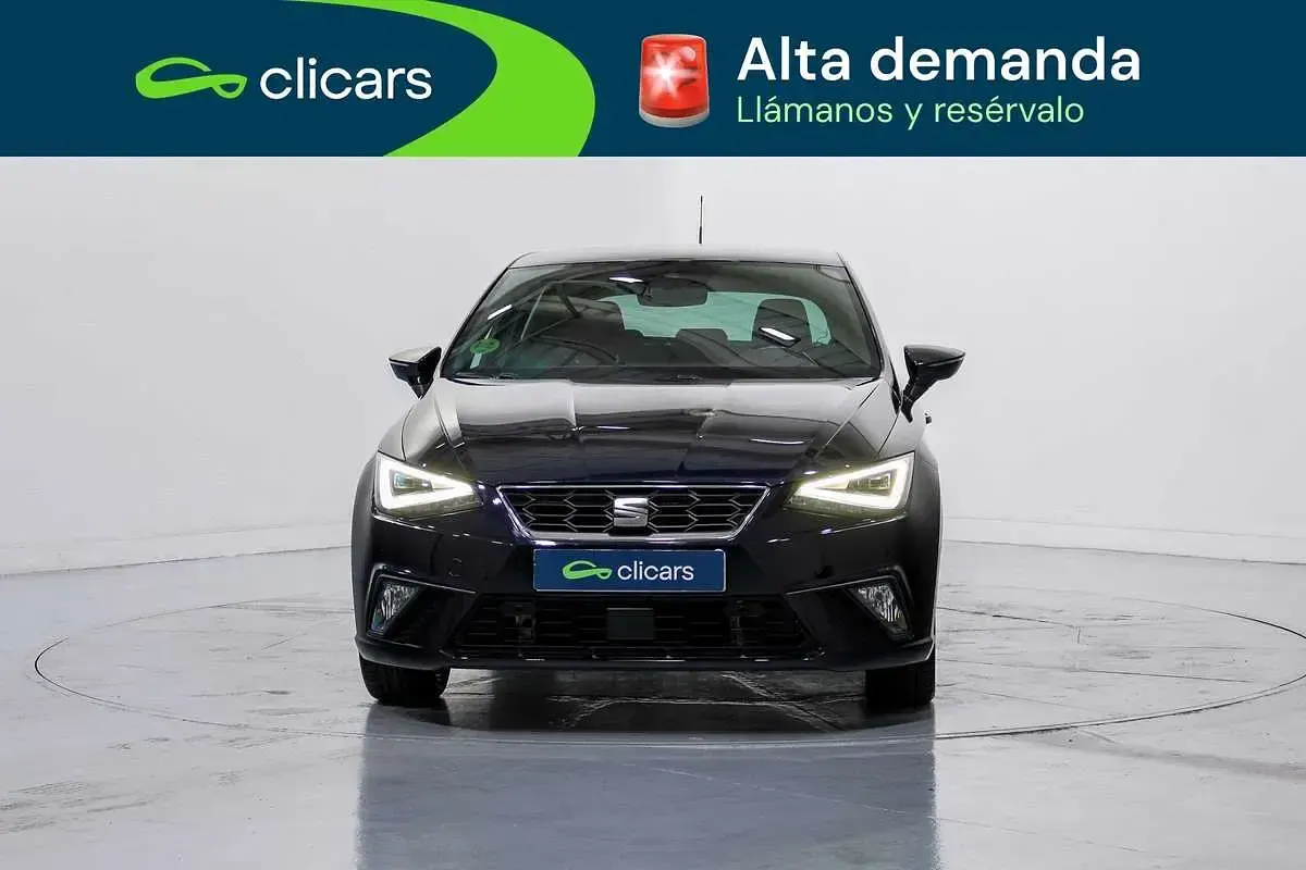 Usado Seat Ibiza FR 150 CV (110 kW) 2022 Negro Utilitario