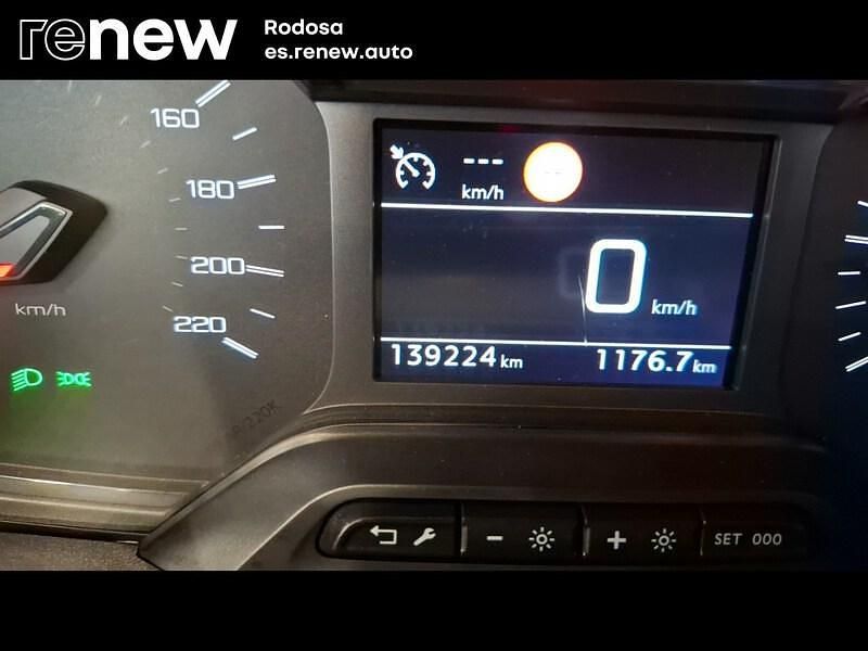 Usado Peugeot Rifter Access 100 CV (73 kW) 2019 Blanco Monovolumen