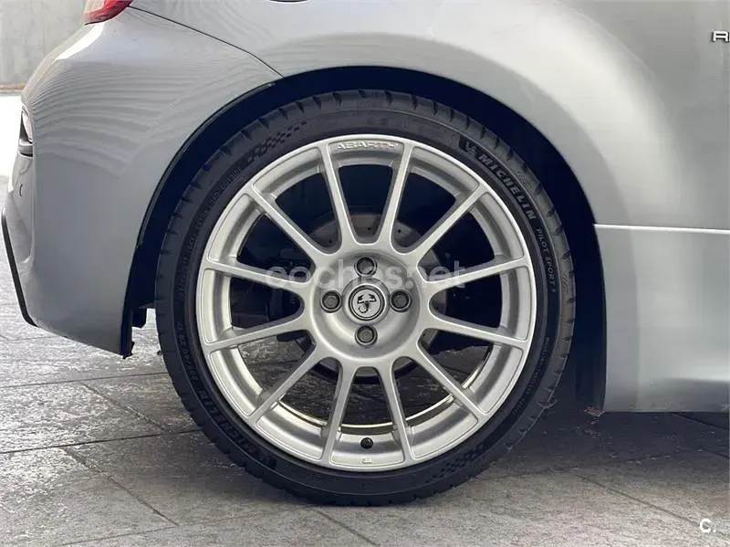 Usado Abarth 695 180 CV (132 kW) 2018 Gris / plata Utilitario