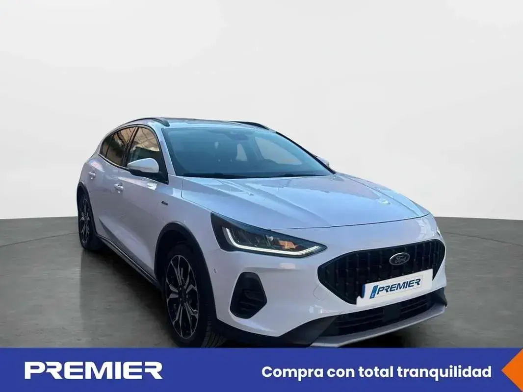 Usado Ford Focus Active 155 CV (114 kW) 2023 Blanco Familiar