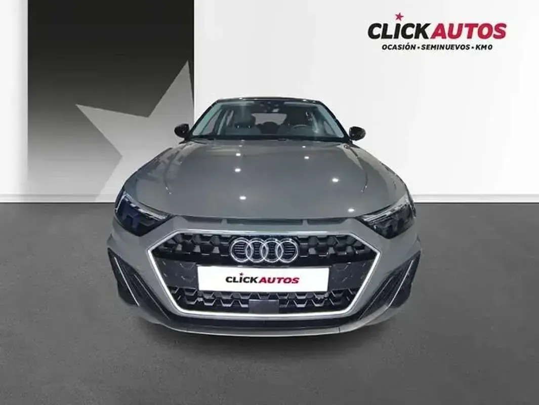 Usado Audi A1 Sport 116 CV (85 kW) 2025 Gris SUV