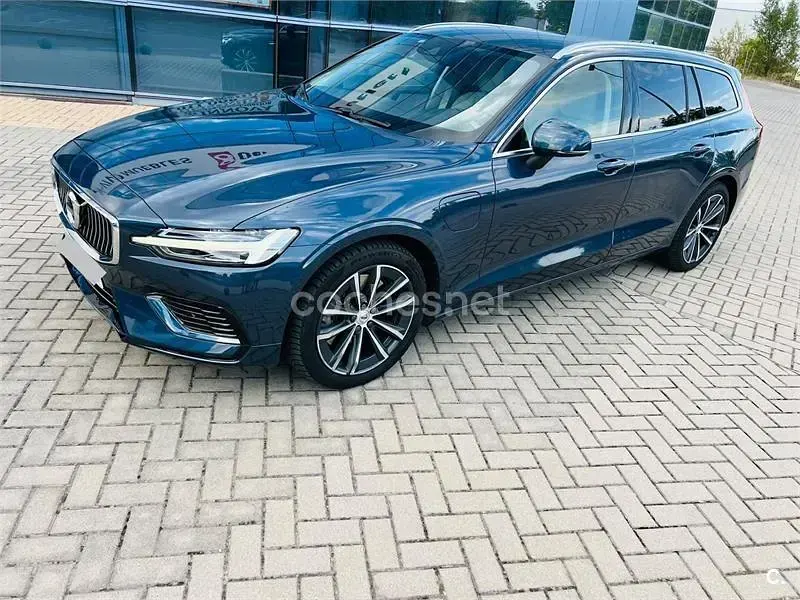 Usado Volvo V60 Plus 350 CV (257 kW) 2022 Azul Familiar
