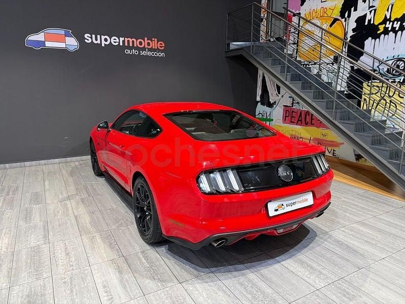 Usado Ford Mustang GT 450 CV (330 kW) 2018 Rojo Coupe