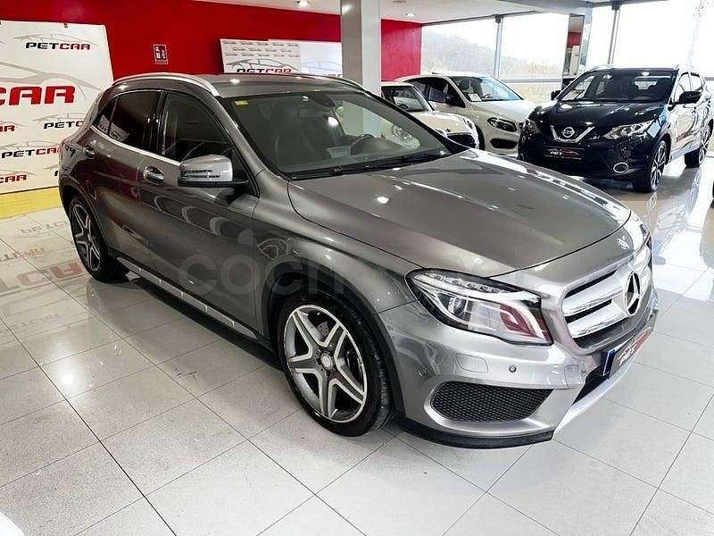Usado Mercedes GLA220 AMG line 177 CV (130 kW) 2015 Gris / plata SUV