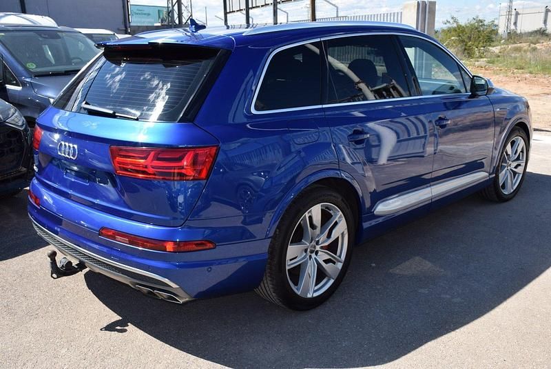 Usado Audi SQ7 Premium 435 CV (319 kW) 2016 Azul SUV
