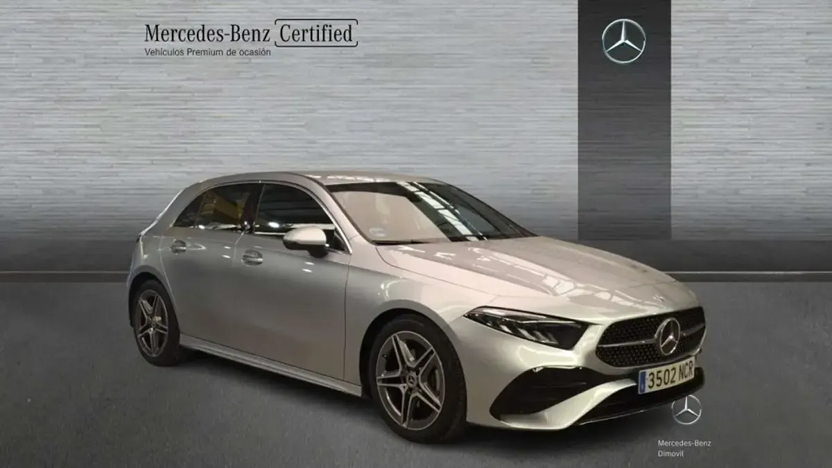 Usado Mercedes A180 136 CV (100 kW) 2025 Berlina