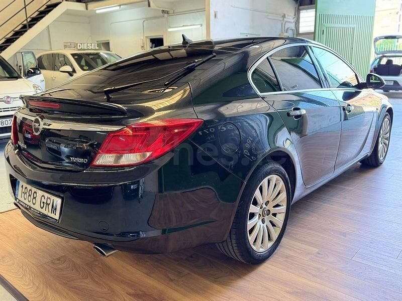 Usado Opel Insignia Cosmo 180 CV (132 kW) 2009 Negro Berlina