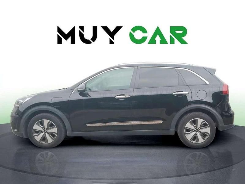 Usado Kia Niro 141 CV (103 kW) 2017 Negro SUV