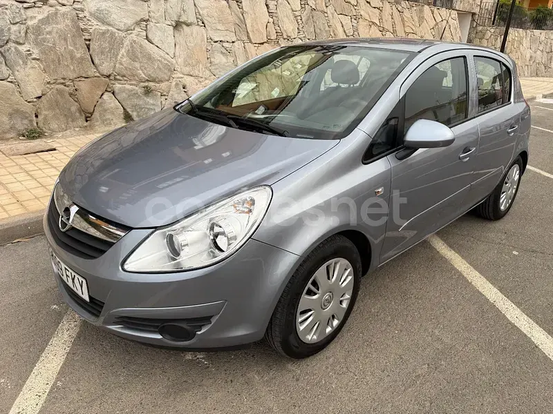 Usado Opel Corsa Cosmo 80 CV (58 kW) 2007 Gris / plata Utilitario