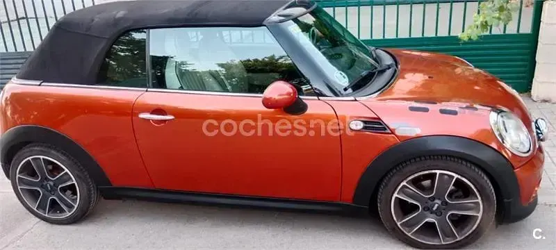 Usado Mini Cooper D Cabriolet 112 CV (82 kW) 2011 Naranja Descapotable