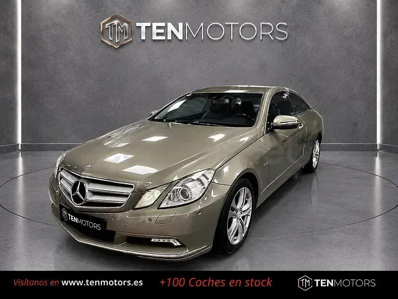 Usado Mercedes E350 231 CV (169 kW) 2011 Gris / plata Coupe