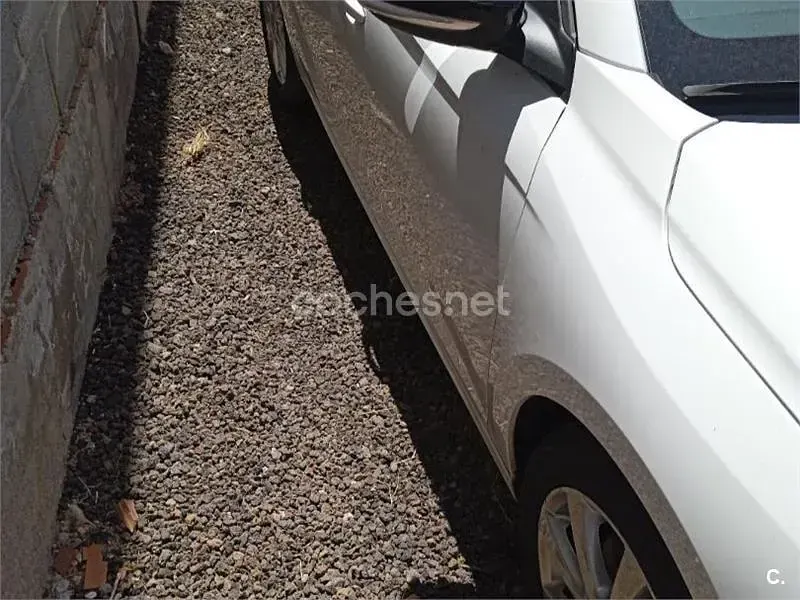 Usado Opel Corsa Edition 102 CV (75 kW) 2021 Blanco Utilitario