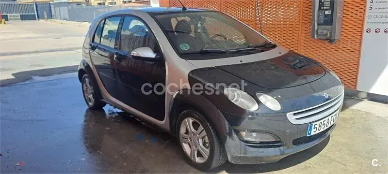 Usado Smart ForFour 75 CV (55 kW) 2006 Negro Utilitario