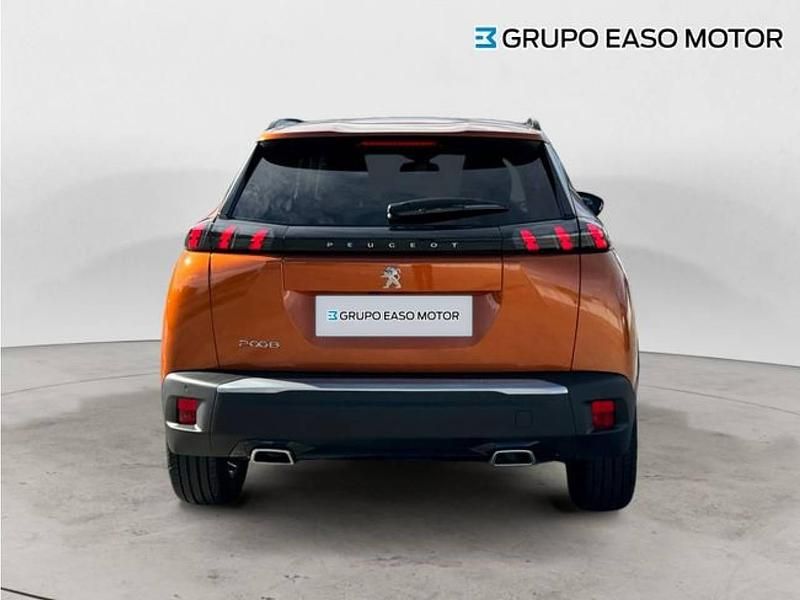 Usado Peugeot 2008 Allure 130 CV (95 kW) 2020 Naranja SUV