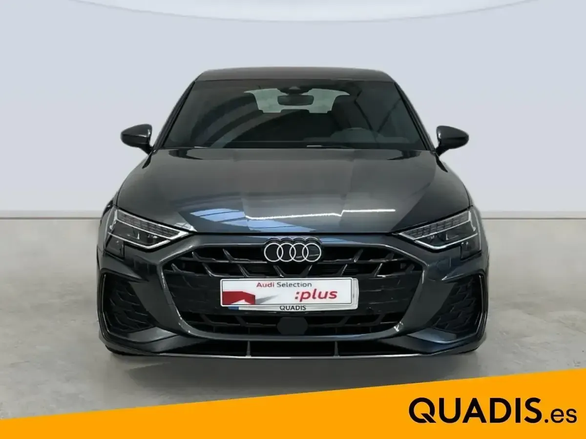 Usado Audi A3 S-Line 116 CV (85 kW) 2025 Gris
