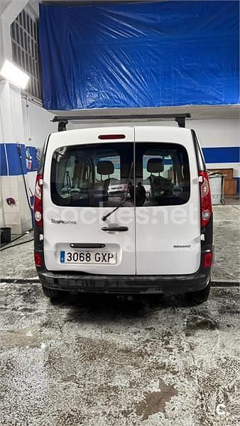 Usado Renault Kangoo 85 CV (62 kW) 2010 Blanco Familiar