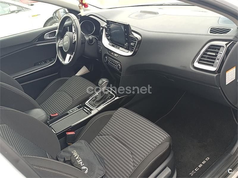 Usado Kia XCeed 141 CV (103 kW) 2023 Blanco SUV