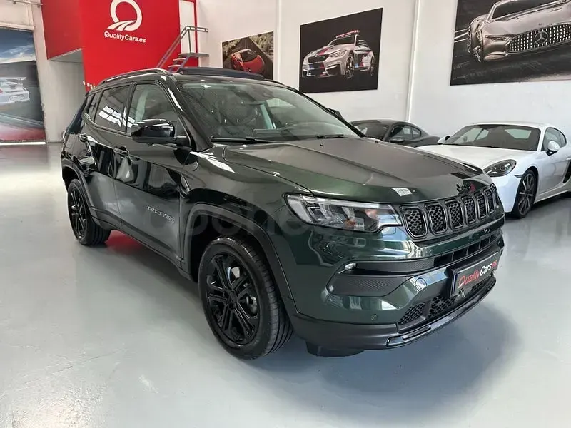 Usado Jeep Compass North 130 CV (95 kW) 2025 Verde SUV