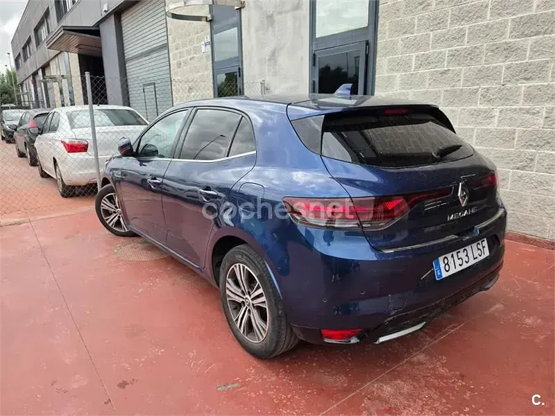 Usado Renault Mégane Intens 160 CV (117 kW) 2021 Azul Berlina