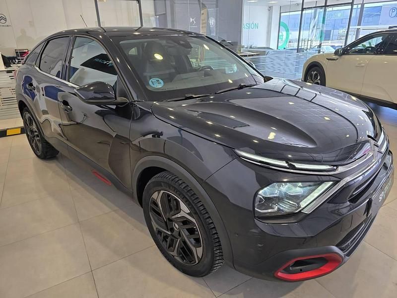 Usado Citroën C4 Shine 130 CV (95 kW) 2021 Negro Berlina