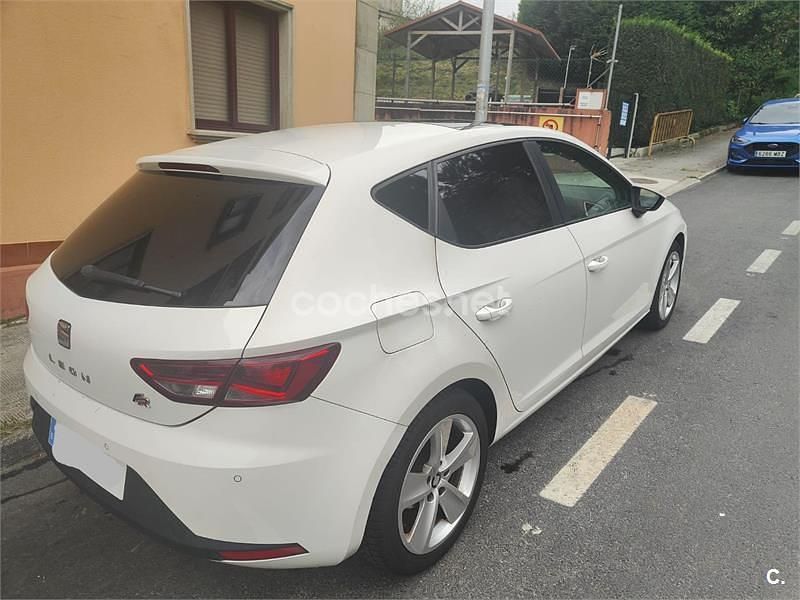 Usado Seat Leon FR 150 CV (110 kW) 2014 Blanco Berlina