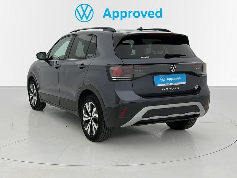 Usado VW T-Cross 116 CV (85 kW) 2025 Gris SUV