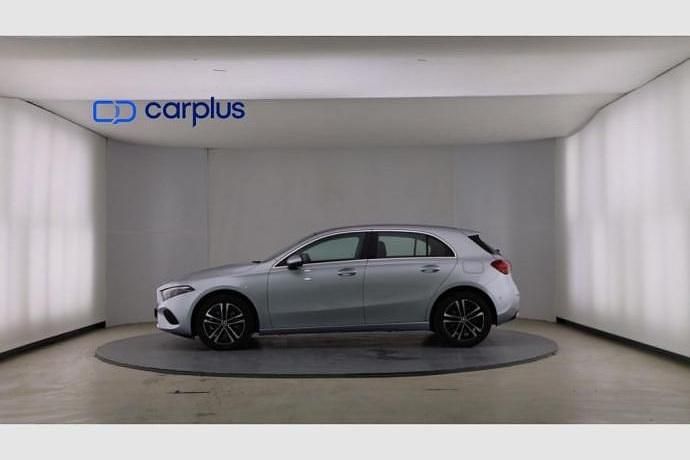 Nuevo Mercedes A250 218 CV (160 kW) 2025 Plateado Berlina