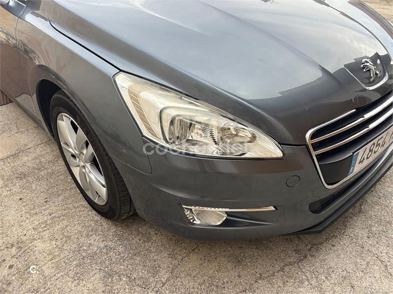 Usado Peugeot 508 Active 140 CV (102 kW) 2011 Gris / plata Berlina