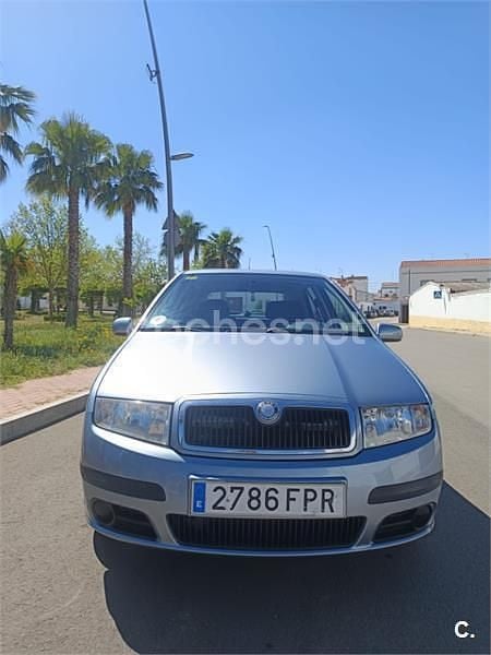 Usado Skoda Fabia 80 HP (58 kW) 2007 Azul Sedan
