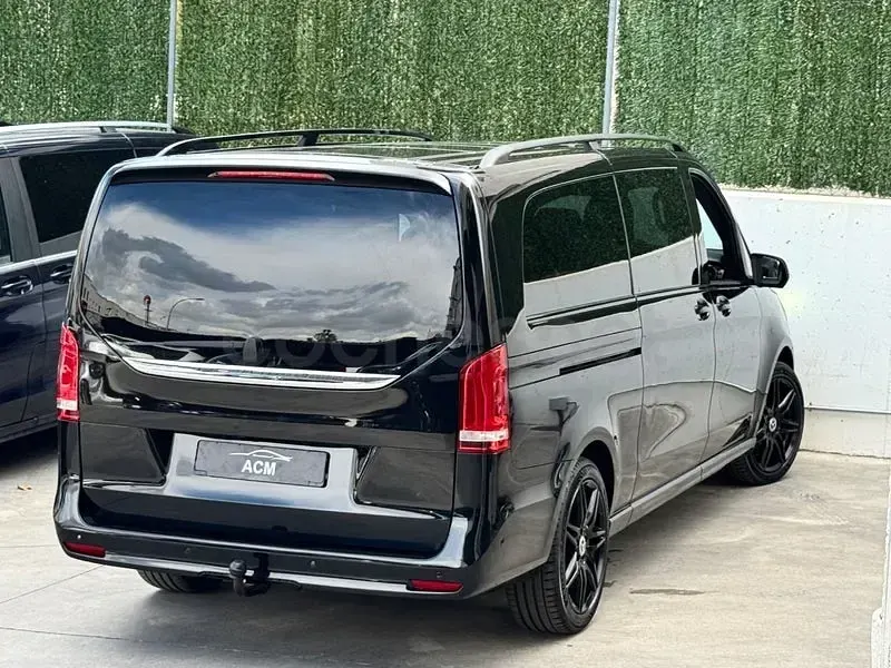Usado Mercedes V300 Avantgarde 239 CV (175 kW) 2021 Negro Monovolumen