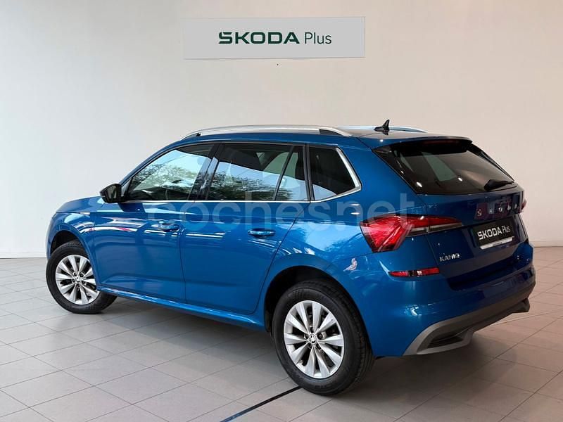 Usado Skoda Kamiq 110 CV (80 kW) 2022 Azul SUV
