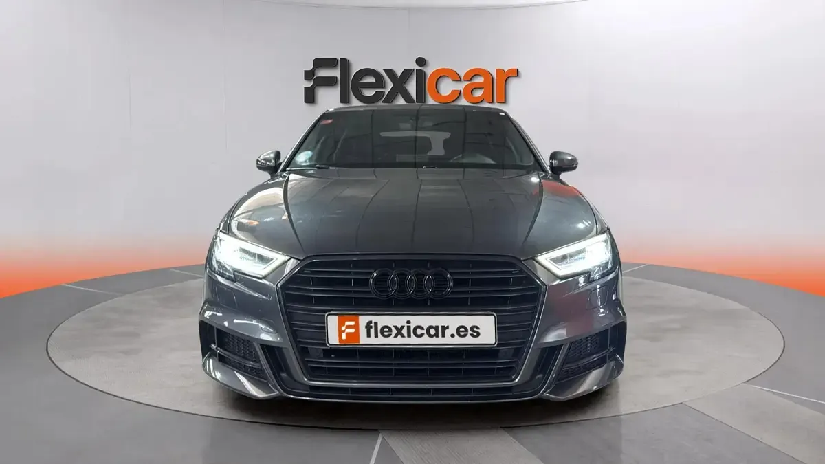 Usado Audi A3 S-Line 150 CV (110 kW) 2019 Gris Berlina