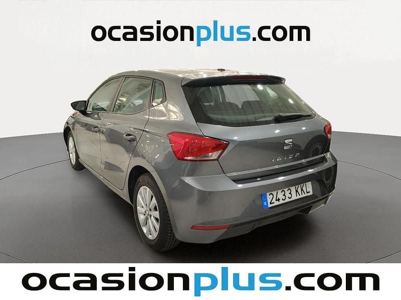 Usado Seat Ibiza Style 75 CV (55 kW) 2018 Gris Utilitario