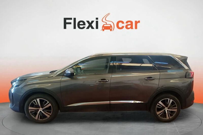 Usado Peugeot 5008 Active 131 CV (96 kW) 2021 Gris Monovolumen