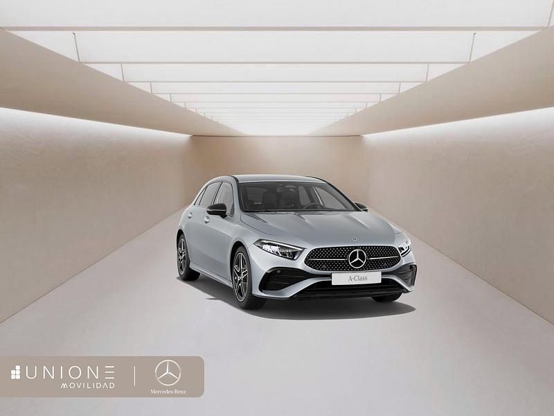 Usado Mercedes A200 150 CV (110 kW) 2025 Gris
