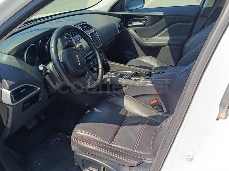Usado Jaguar F-Pace Prestige 180 CV (132 kW) 2017 Blanco SUV
