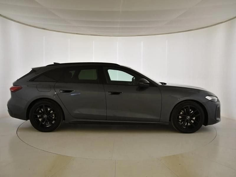 Usado Audi A5 Business 204 CV (150 kW) 2025 Gris/plata Familiar