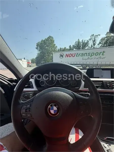 Usado BMW 320 Efficient Dynamics 163 CV (119 kW) 2019 Negro Familiar
