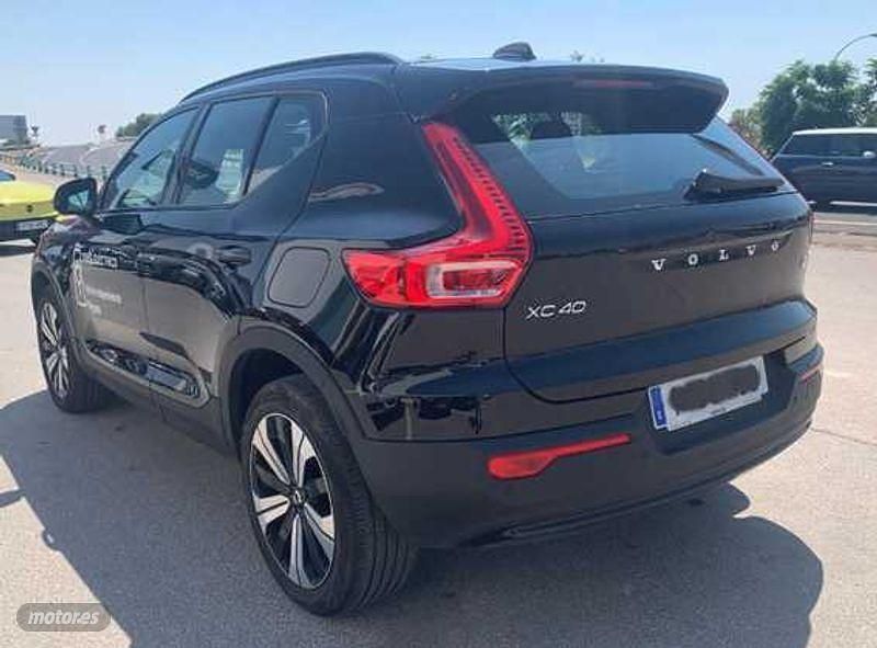Usado Volvo XC40 Plus 300 kW (408 CV) 2022 Negro SUV
