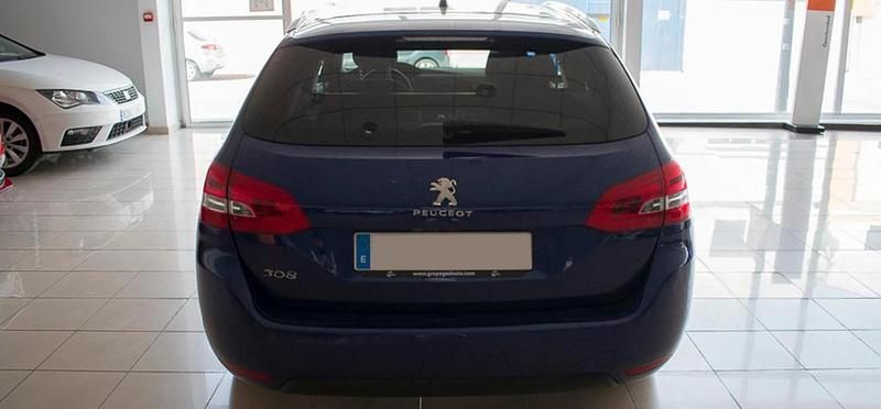Usado Peugeot 308 Style 110 CV (80 kW) 2019 Eeg  pintura azul magnetic Familiar