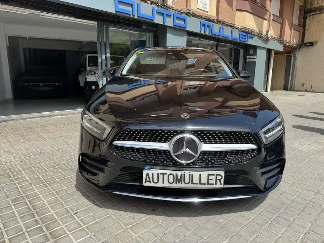 Usado Mercedes A220 190 CV (139 kW) 2020 Negro Berlina