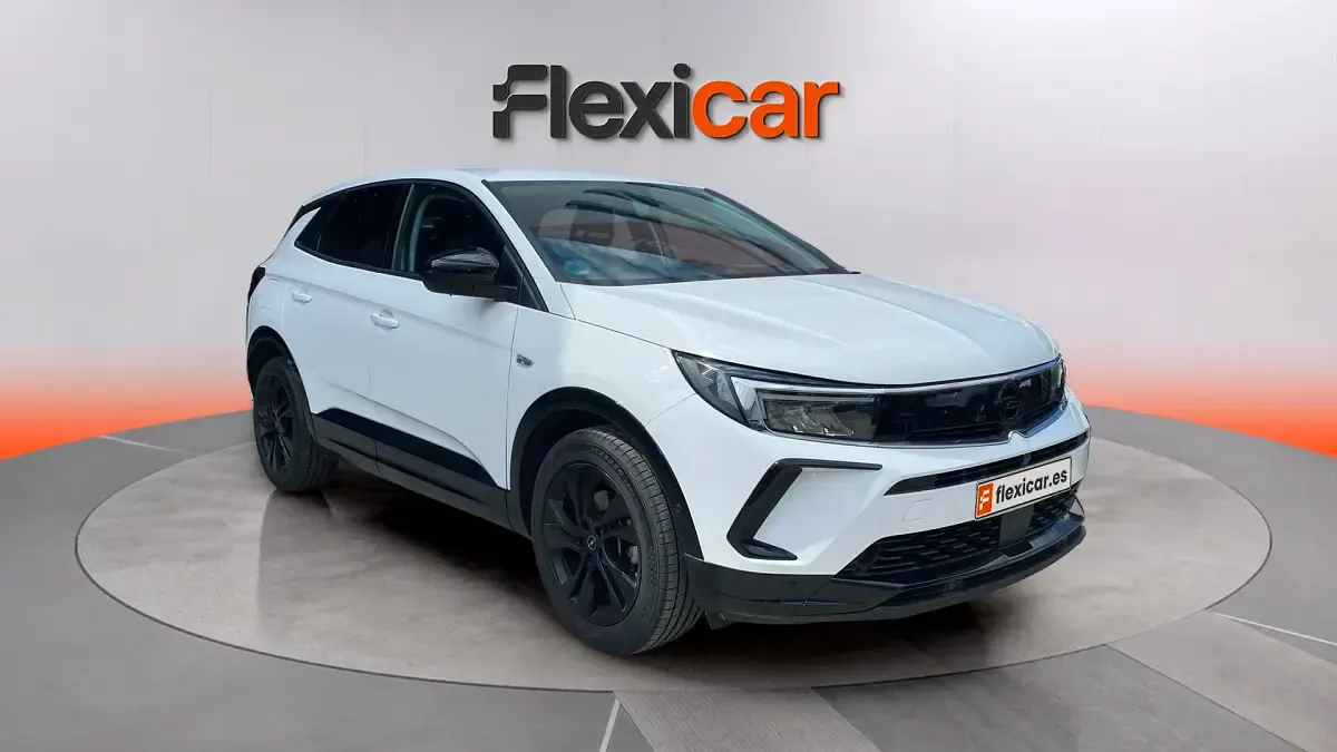 Usado Opel Grandland X 131 HP (96 kW) 2023 SUV