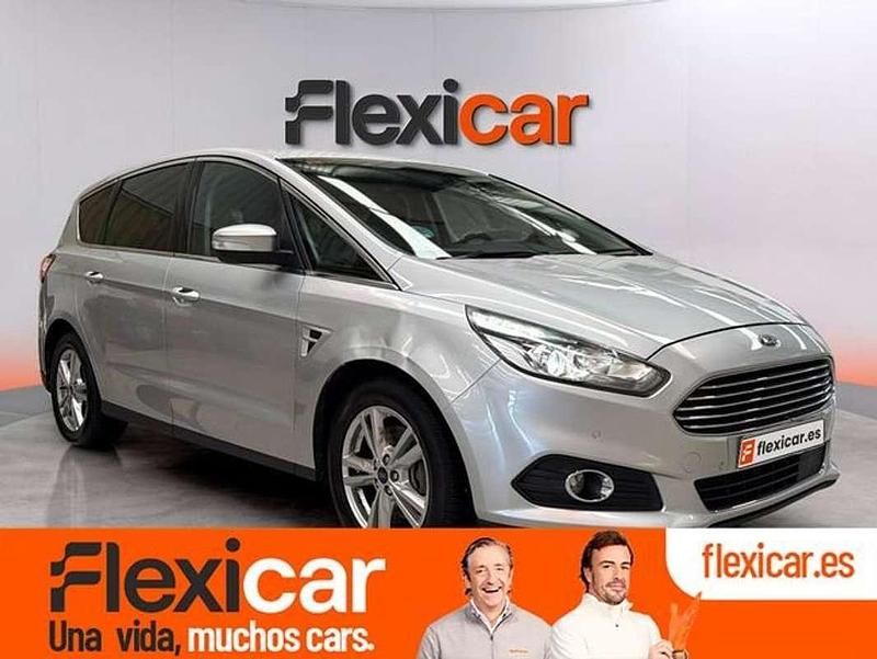 Begagnad Ford S-MAX Titanium 150 HK (110 kW) 2016 Grå Minibuss