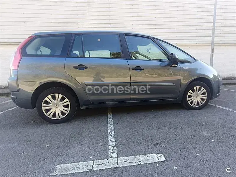 Usado Citroën Grand C4 Picasso 110 CV (80 kW) 2009 Gris / plata Monovolumen