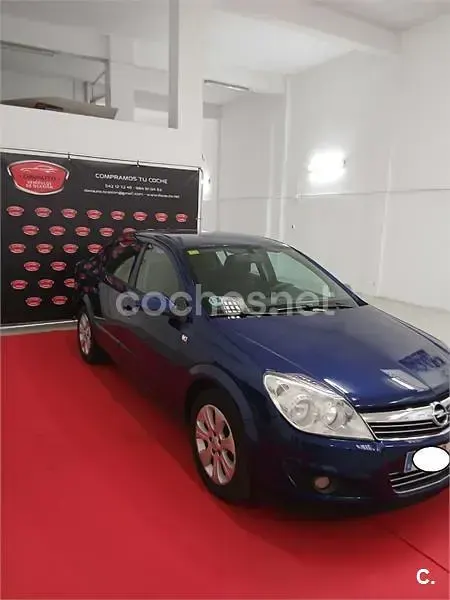 Usado Opel Astra Edition 100 CV (73 kW) 2009 Azul Berlina