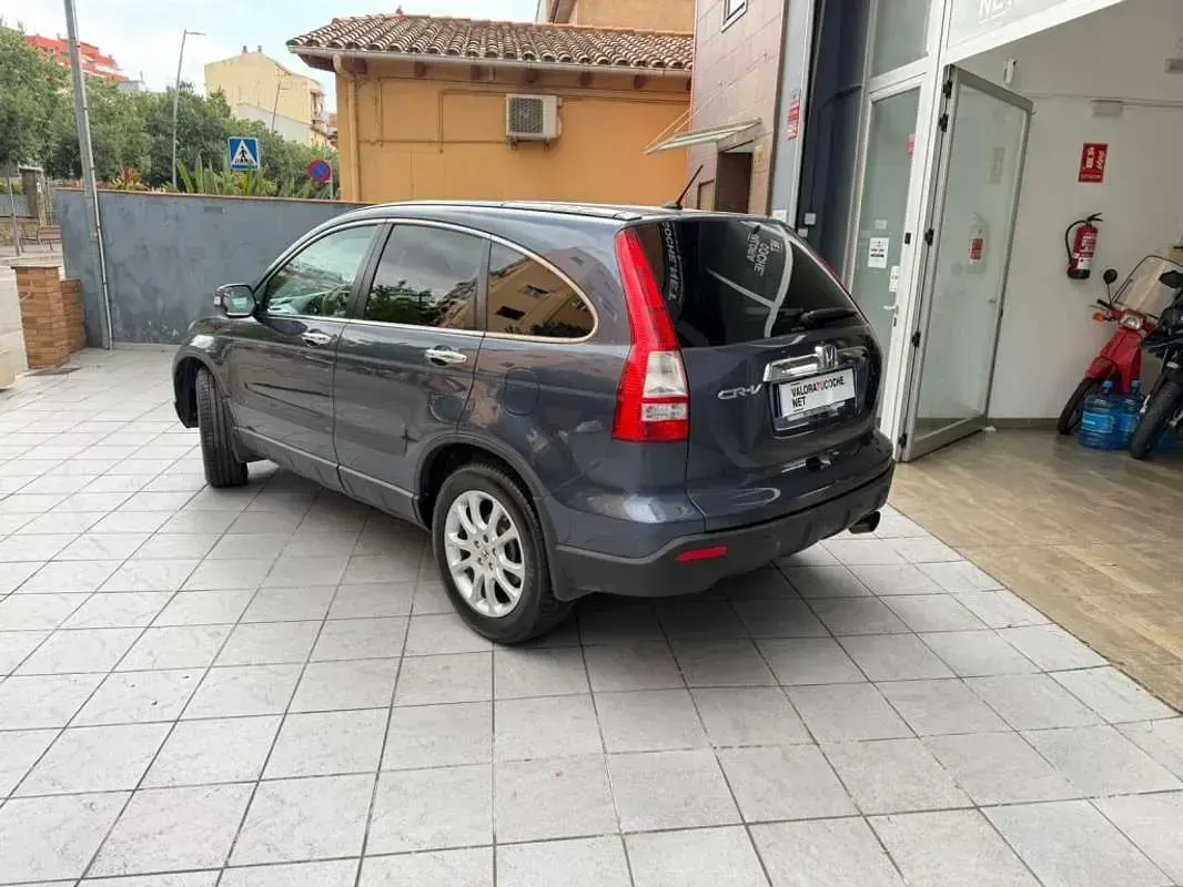 Usado Honda CR-V Executive 140 CV (102 kW) 2007 Gris SUV