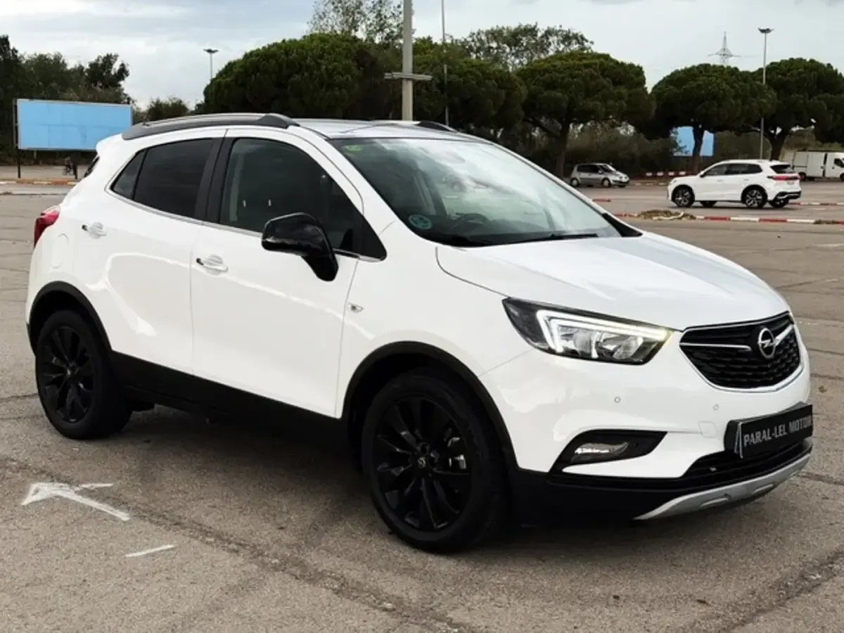 Usado Opel Mokka X Color Edition 140 CV (102 kW) 2018 Blanco SUV