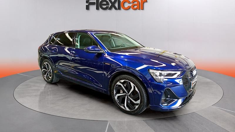Usado Audi e-tron S-Line 300 kW (408 CV) 2021 Azul SUV